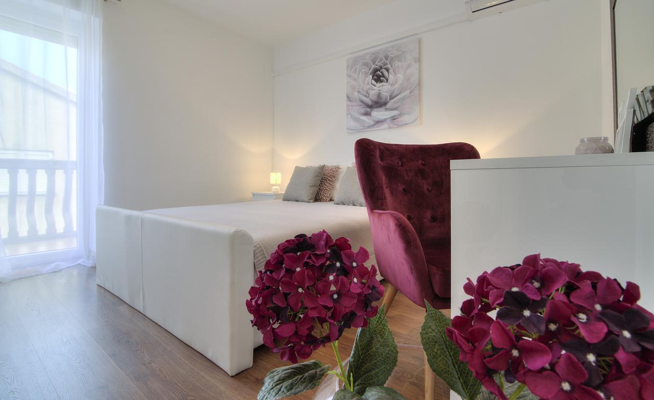 Apartments Lola Senj  Eksteriør bilde