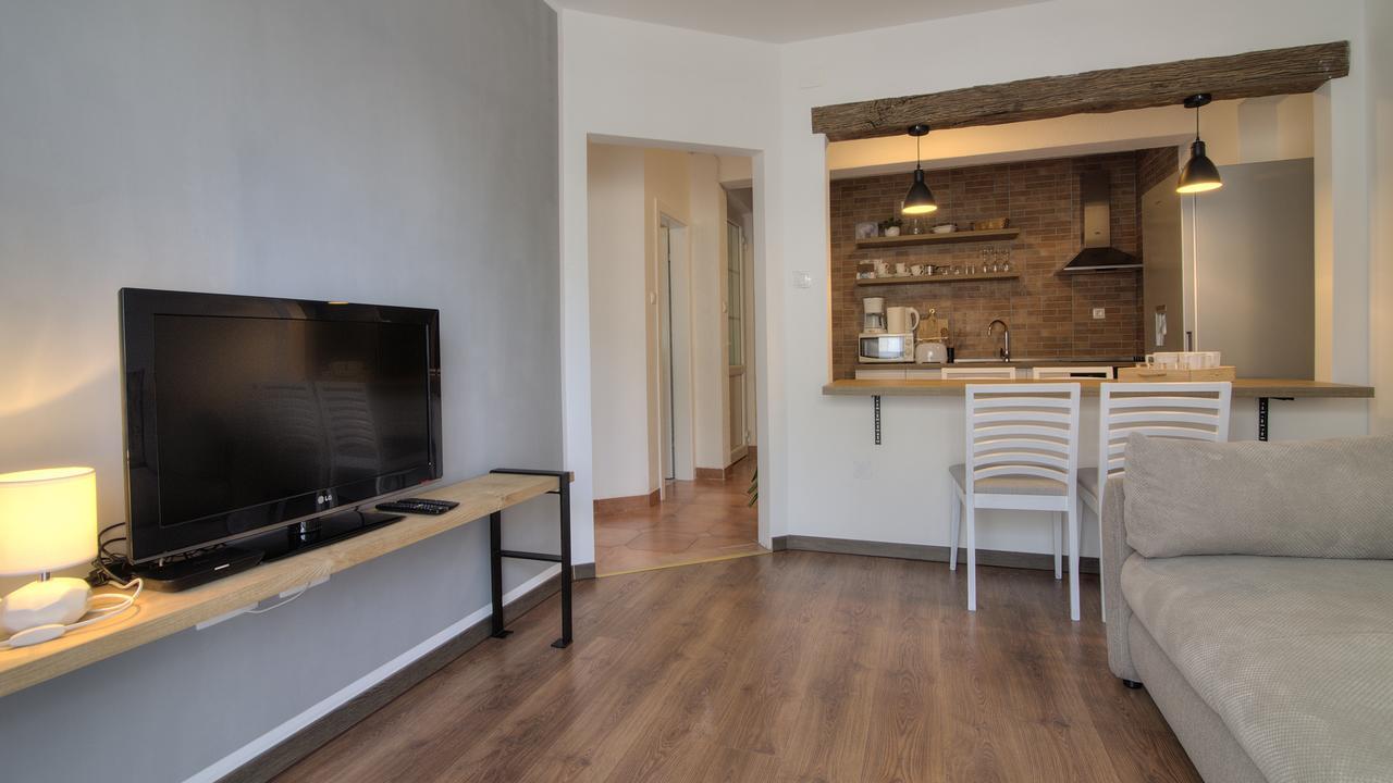 Apartments Lola Senj  Eksteriør bilde